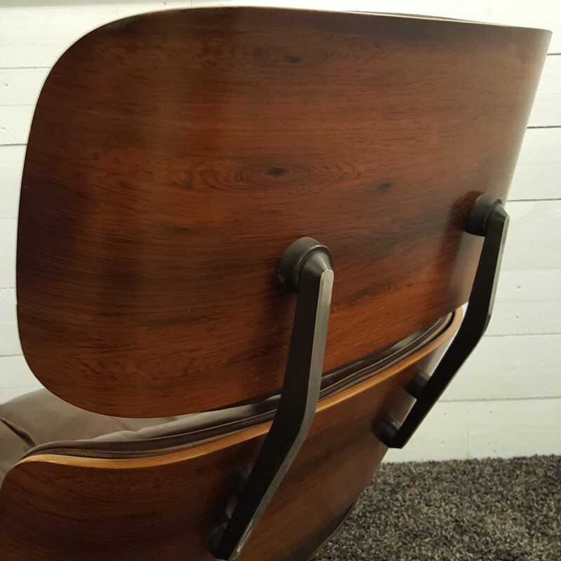 Lounge chair by Charles and Ray Eames in leather and rosewood - 1970s