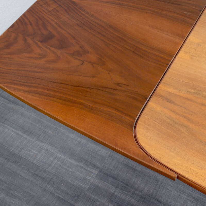 Dining table in walnut - 1950s