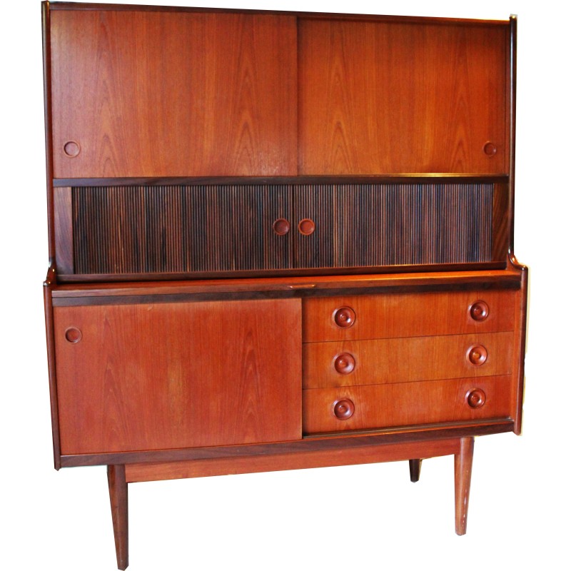 Credenza danese vintage in teak e vetro di Johannes Andersen per Oy Wilh, 1960