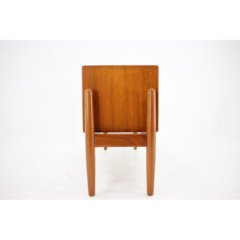 Vintage teak planter by Arne Wahl Iversen, Denmark 1960s