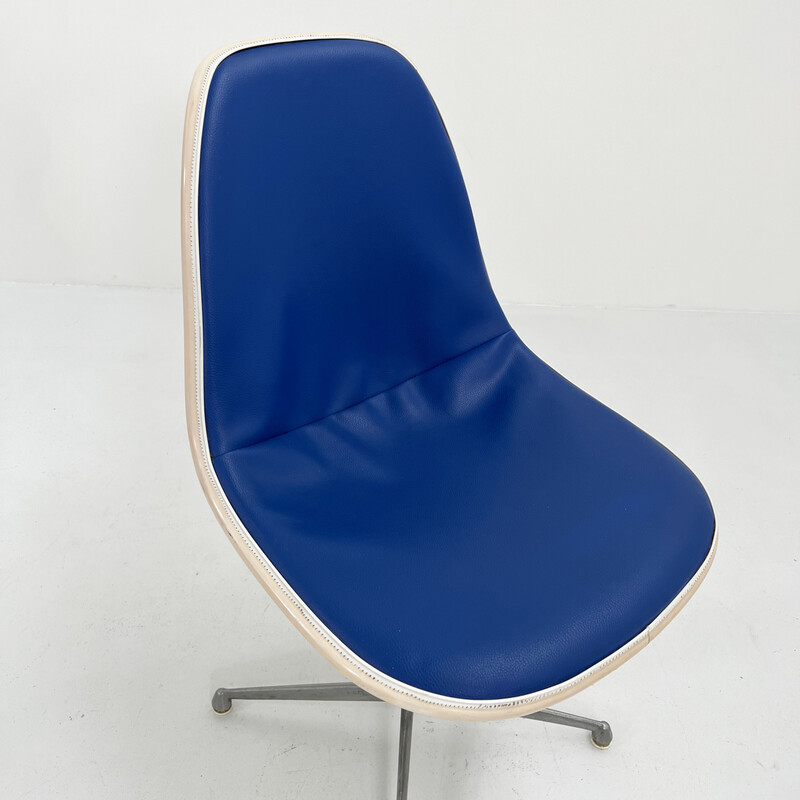 Vintage La Fonda dining chair in fiberglass, metal and leatherette by Charles & Ray Eames for Herman Miller, 1960s