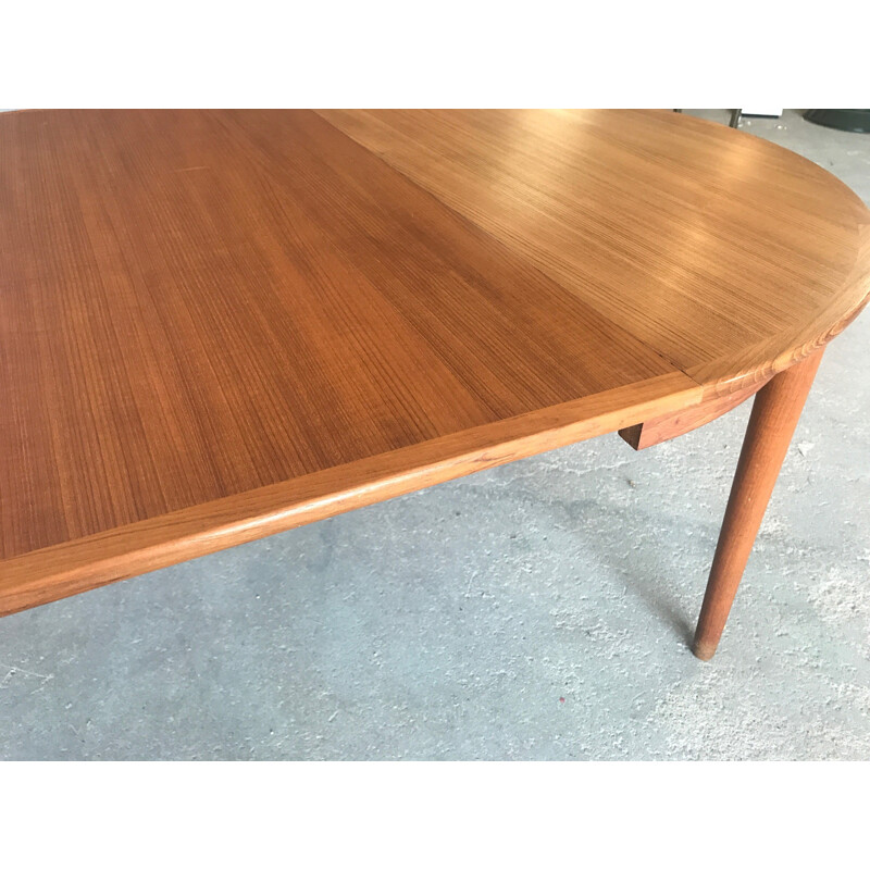 Extendable dining table in teak by Henry Walter Klein - 1960s