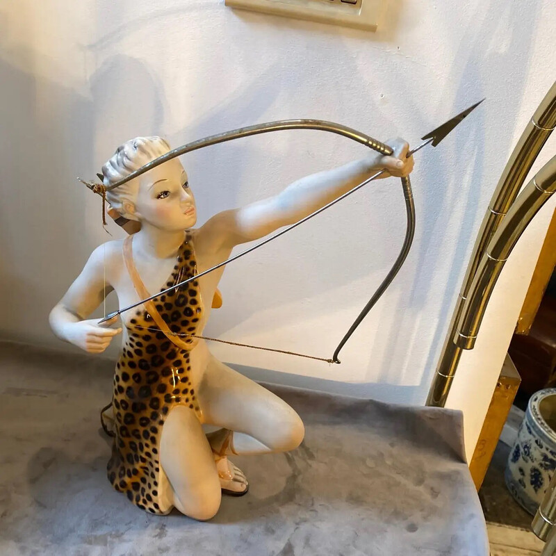 Vintage "Diane le chasseur" porseleinen sculptuur van Giovanni Ronzan, Italië 1940