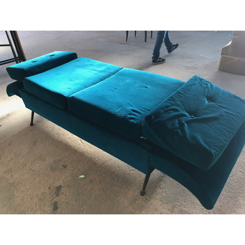 Mid century daybed in blue velvet - 1960s