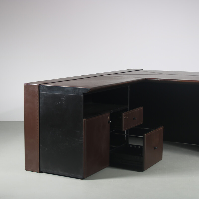 Vintage L-shaped desk in black wood and brown leather by Guido Faleschini for Mariani, Italy 1970s