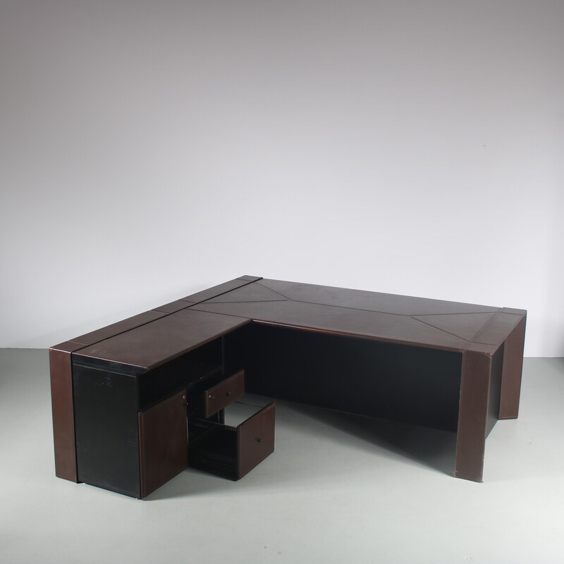 Vintage L-shaped desk in black wood and brown leather by Guido Faleschini for Mariani, Italy 1970s