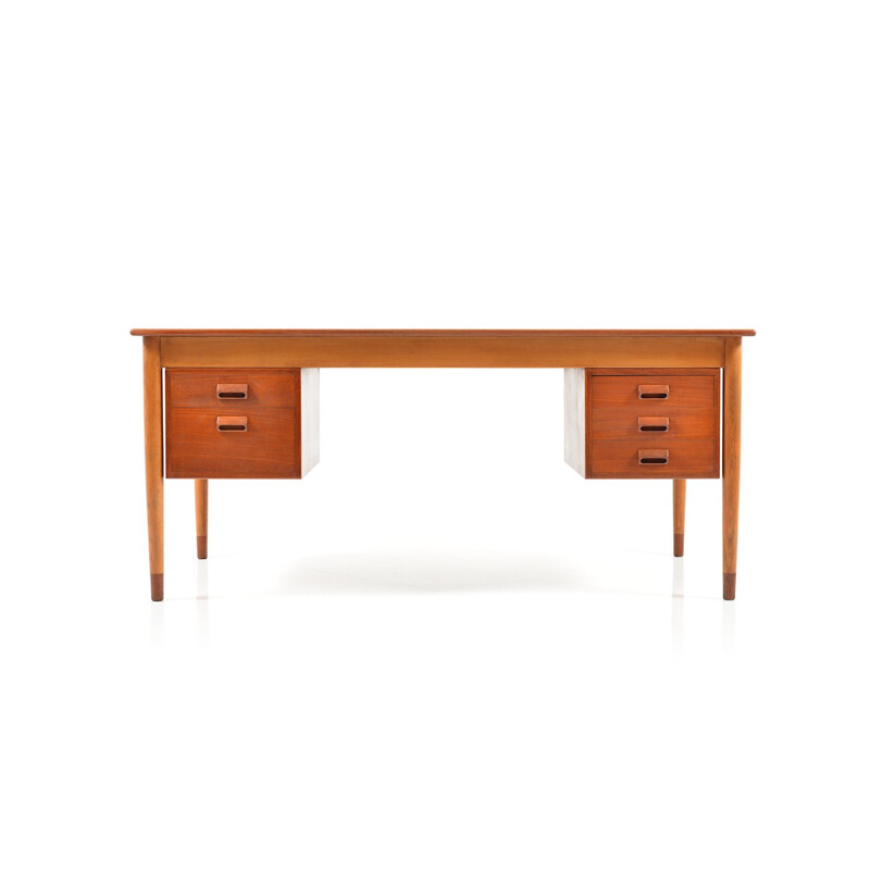 Børge Mogensen Teak and Beech Desk for Søborg Møbelfabrik - 1950s