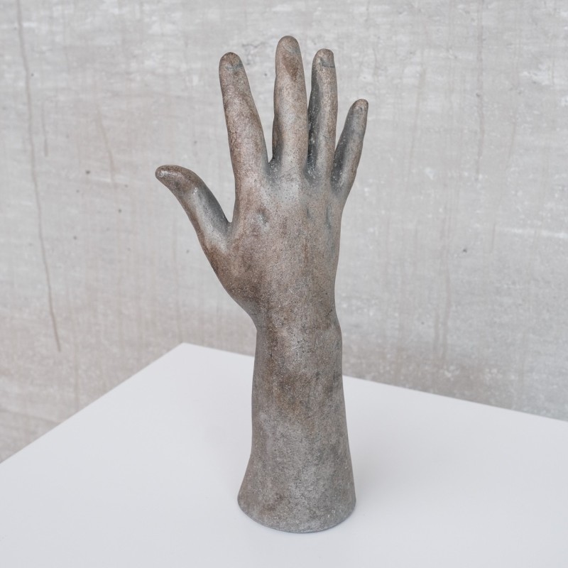 Escultura de mão em metal Vintage Curio, França 1950s