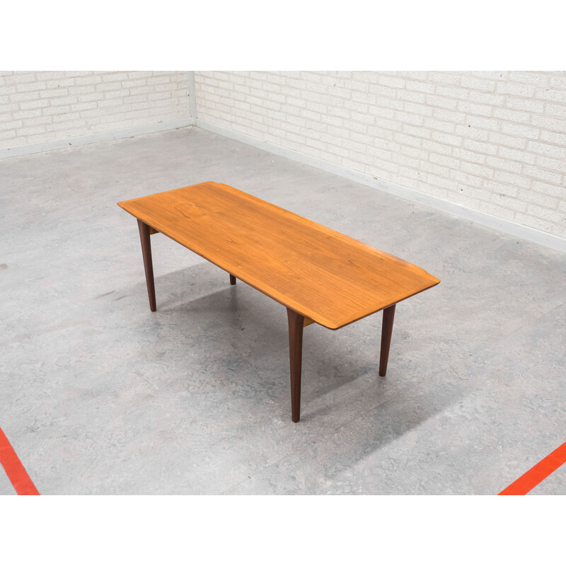 Danish teak coffee table with raised edges - 1950s