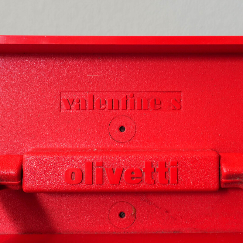 Macchina da scrivere vintage rossa Valentine di Ettore Sottsass e Perry King per Olivetti Synthesis, anni '70