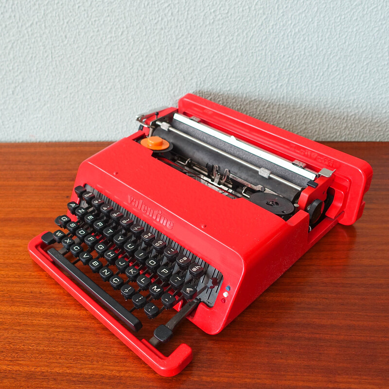 Vintage red Valentine typewriter by Ettore Sottsass and Perry King for Olivetti Synthesis, 1970s