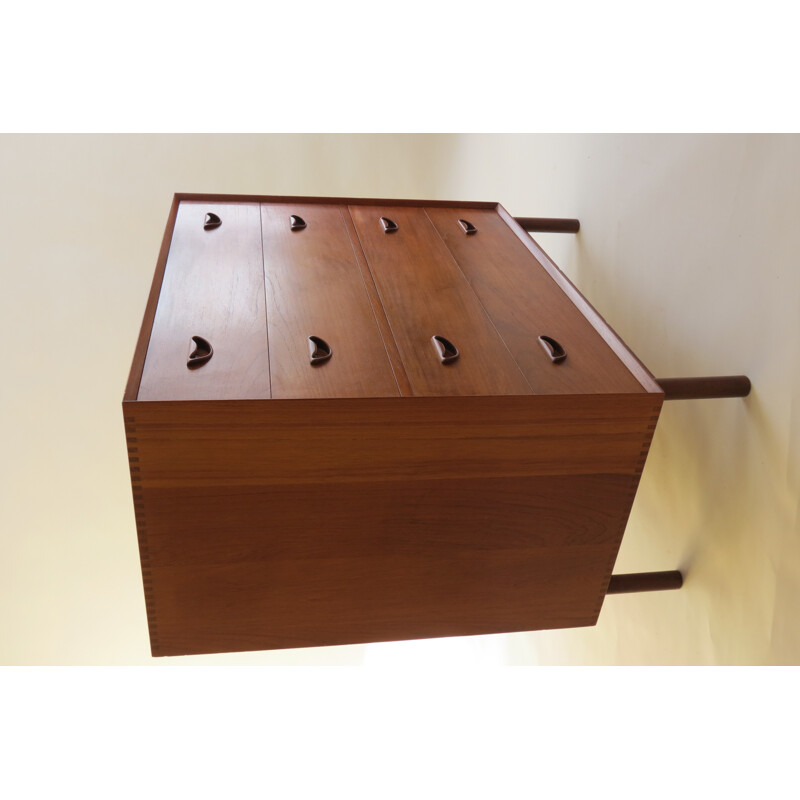 Brown chest of drawers in teak model number 307, Peter Hvidt - 1960s