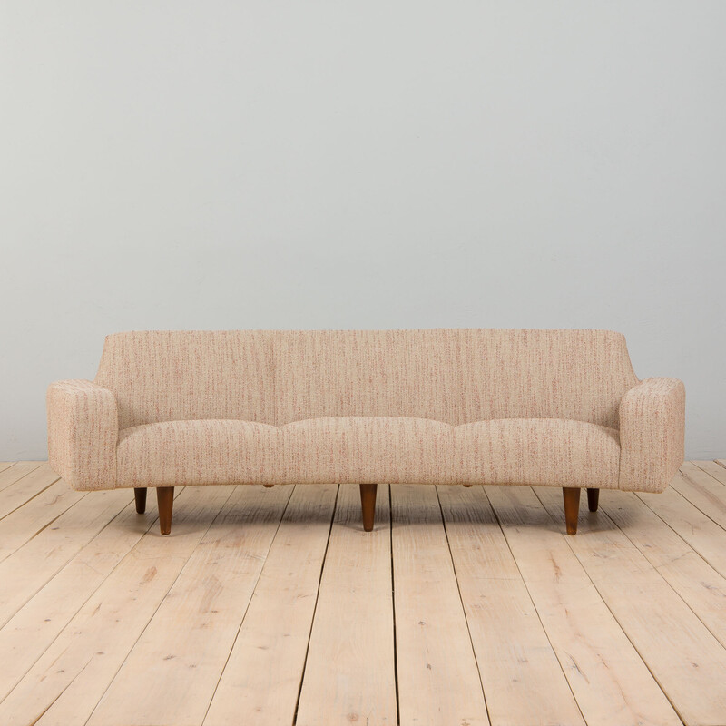 Vintage curved Banana 450 sofa by Illum Wikkelsø for Aarhus Polstermøbelfabrik, Denmark