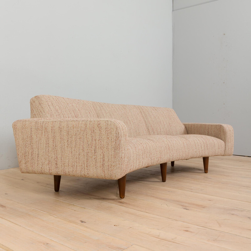 Vintage curved Banana 450 sofa by Illum Wikkelsø for Aarhus Polstermøbelfabrik, Denmark