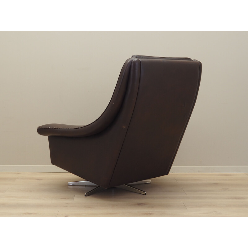 Vintage leather and metal swivel armchair by Aage Christensen for Erhardsen & Andersen, Denmark 1970s