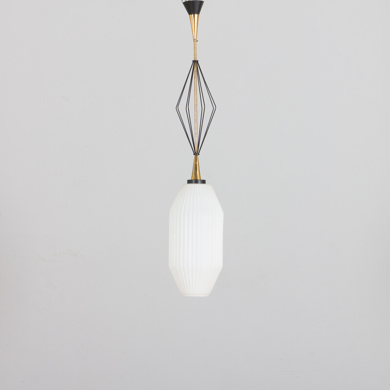 Vintage geometrische hanglamp met wit Lattimo Murano glas van Angelo Lelli voor Arredoluce, jaren 1950
