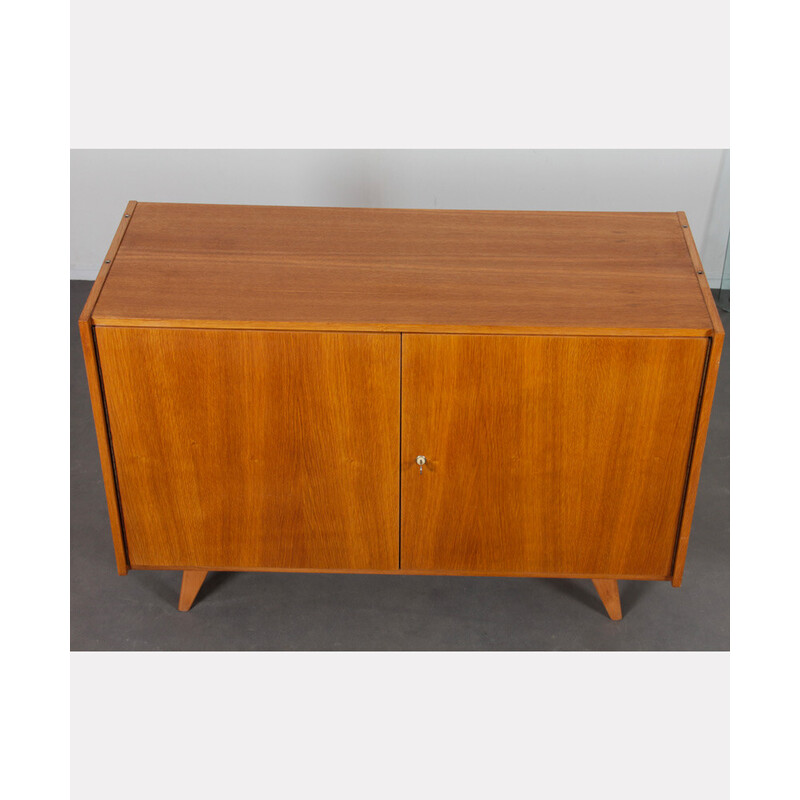 Commode vintage modèle U-450 par Jiroutek pour Interier Praha, 1960