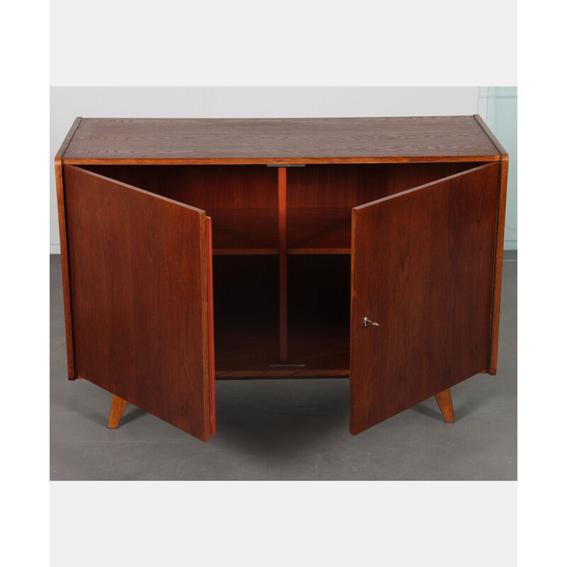 Commode vintage modèle U-450 en chêne foncé par Jiri Jiroutek, 1960