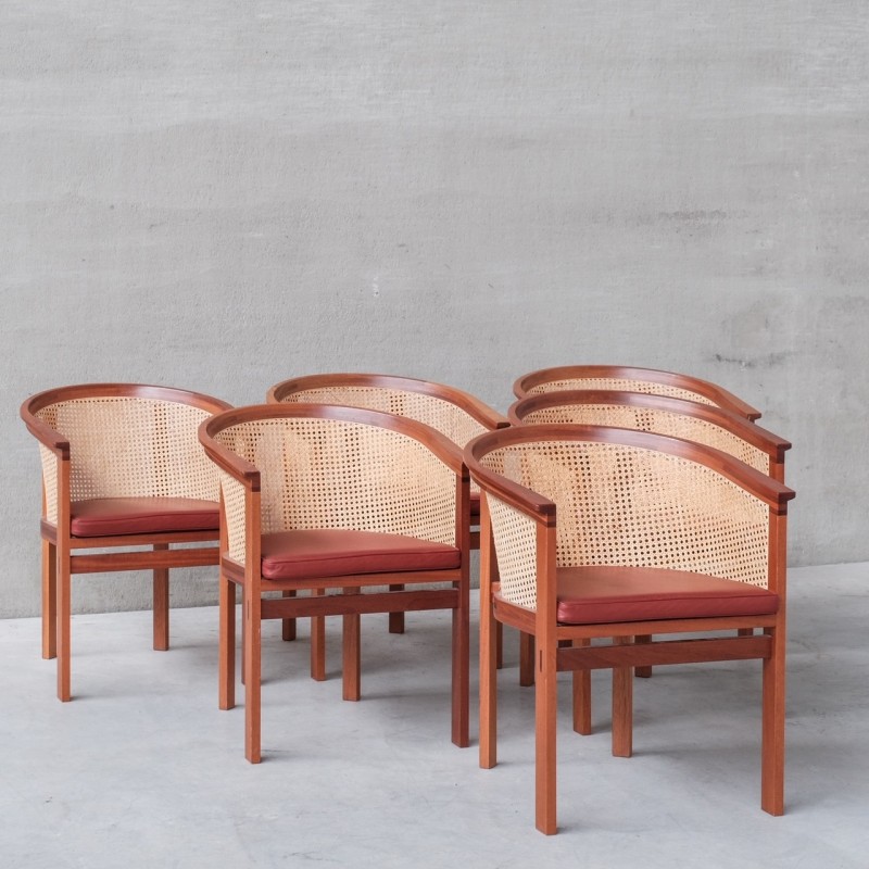 Conjunto de 6 cadeiras de jantar em pele de meados do século de Johnny Sørensen para Botium, Dinamarca 1980