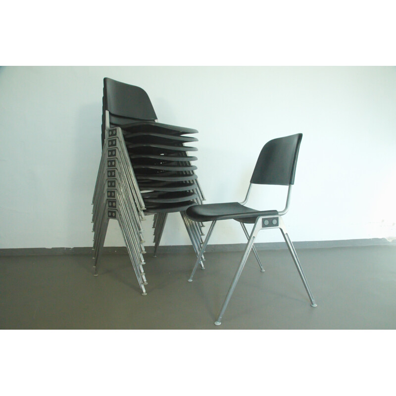 Set of 10 Stacking Chairs in Alloy from D. ALBINSON for Knoll Int. - 1960s