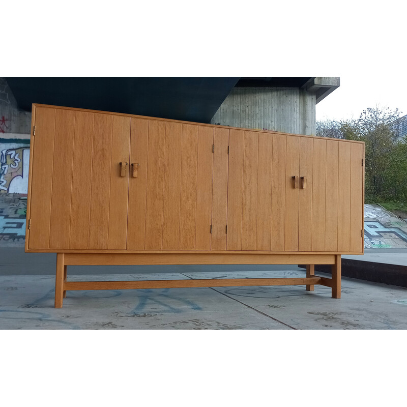 Credenza danese vintage in legno di quercia di Kurt Ostervig per Kp Möbler