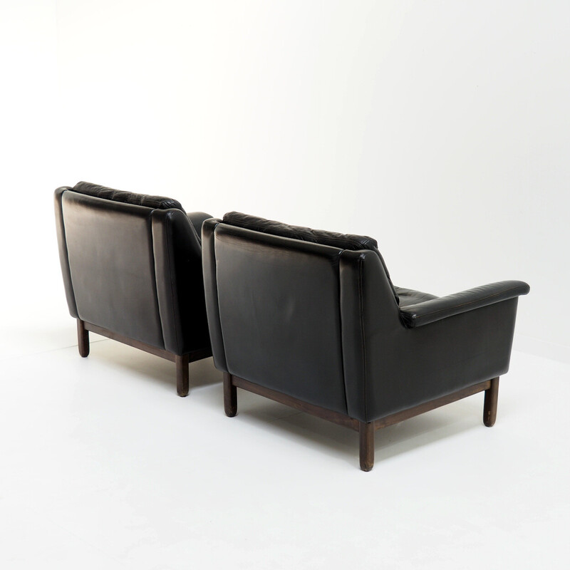 Paire de fauteuils vintage en cuir de Karl Erik Ekselius, 1960