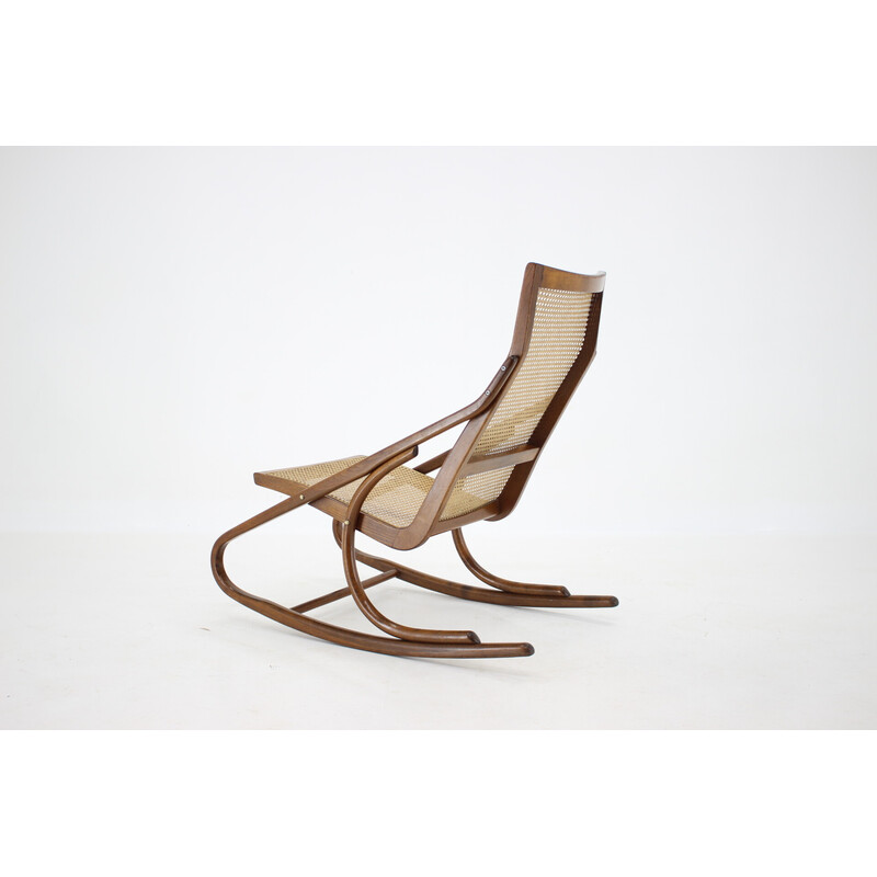 Chaise à bascule vintage en bois courbé par Antonin Suman, Tchécoslovaquie 1960