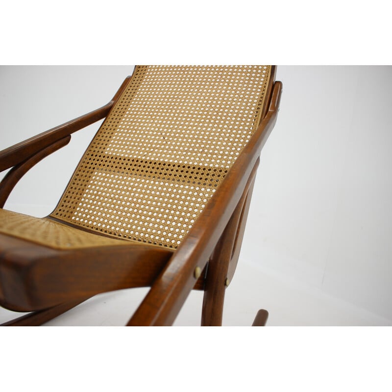 Vintage gebogen houten schommelstoel van Antonin Suman, Tsjecho-Slowakije 1960
