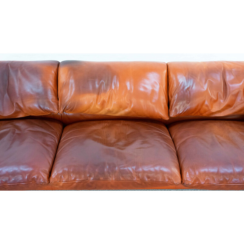 Vintage Maralunga 3 seater sofa in patinated leather by Vico Magistretti for Cassina, 1973