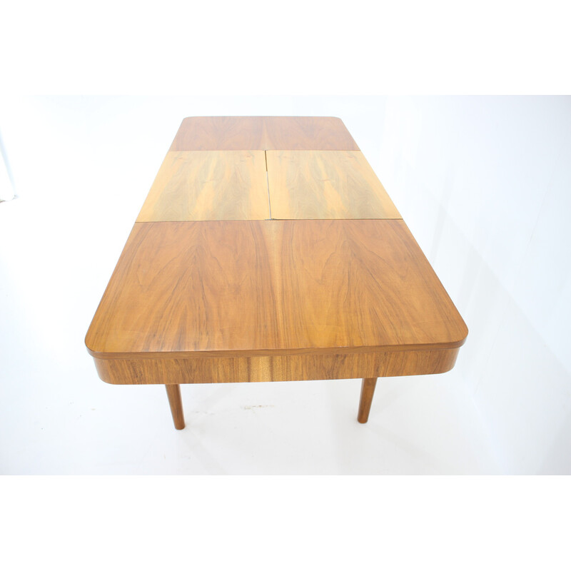 Vintage extendable dining table in walnut by Jindrich Halabala, Czechoslovakia 1940s