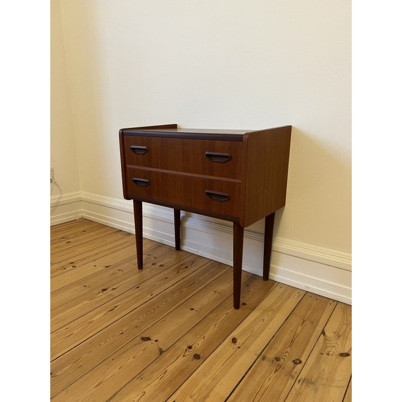 Vintage chest of drawers in teak veneer and solid wood by Poul Westergaar, Denmark 1960s