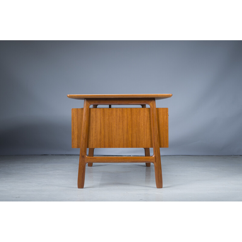 Vintage 75 teakhouten bureau van Gunni Omann voor Omann Jun Furniture Factory, jaren 1960