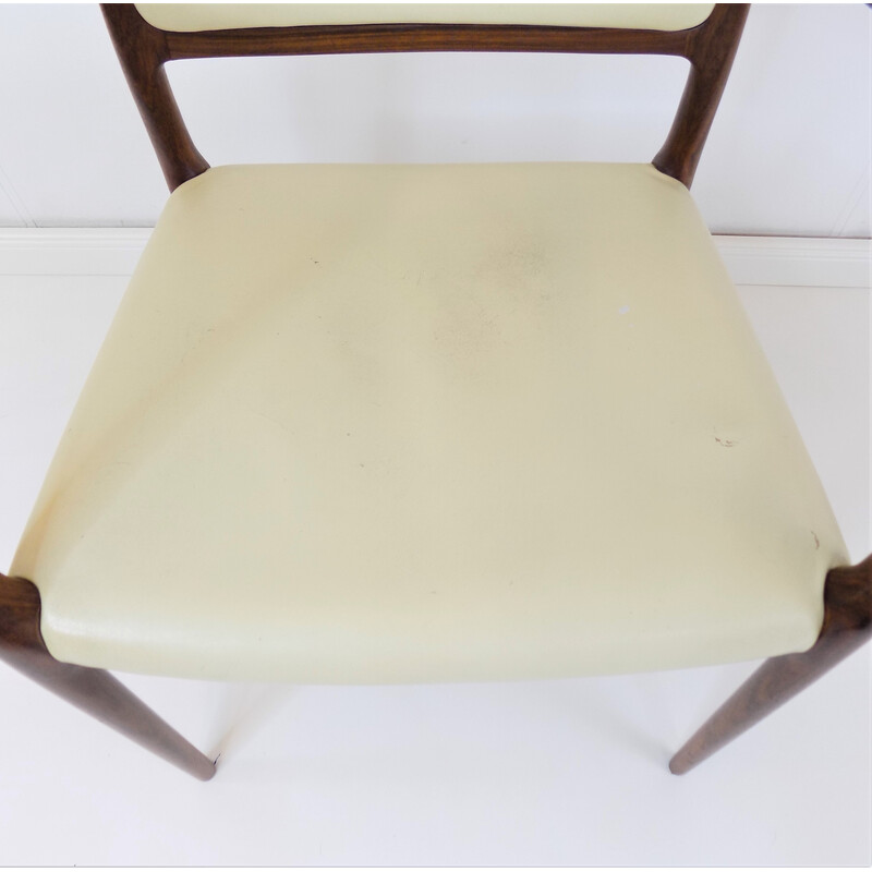 Vintage 65 Stuhl aus elfenbeinfarbenem Leder und Palisanderholz von Niels O. Møller für Møller