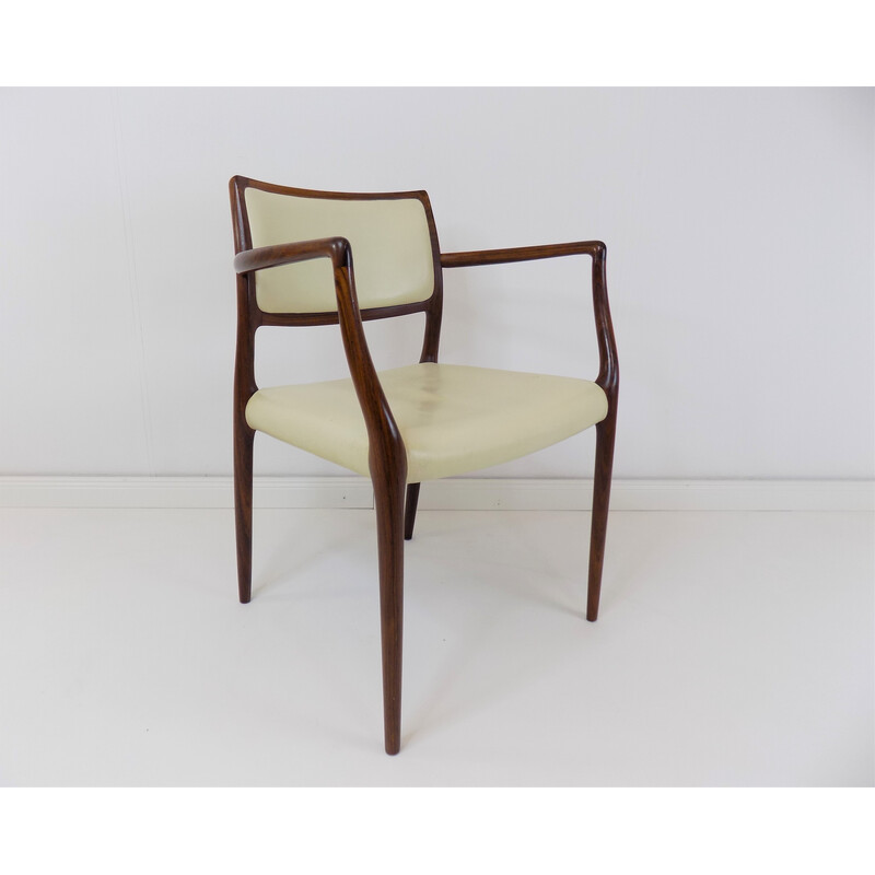 Chaise vintage 65 en cuir ivoire et palissandre par Niels O. Møller pour Møller, Danemark