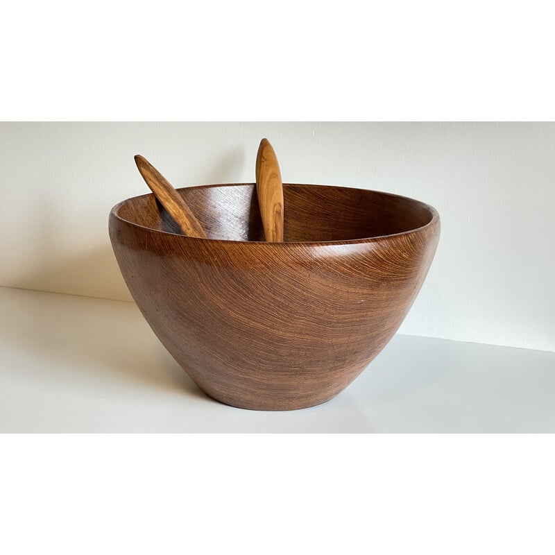 Vintage salad bowl with teak cutlery