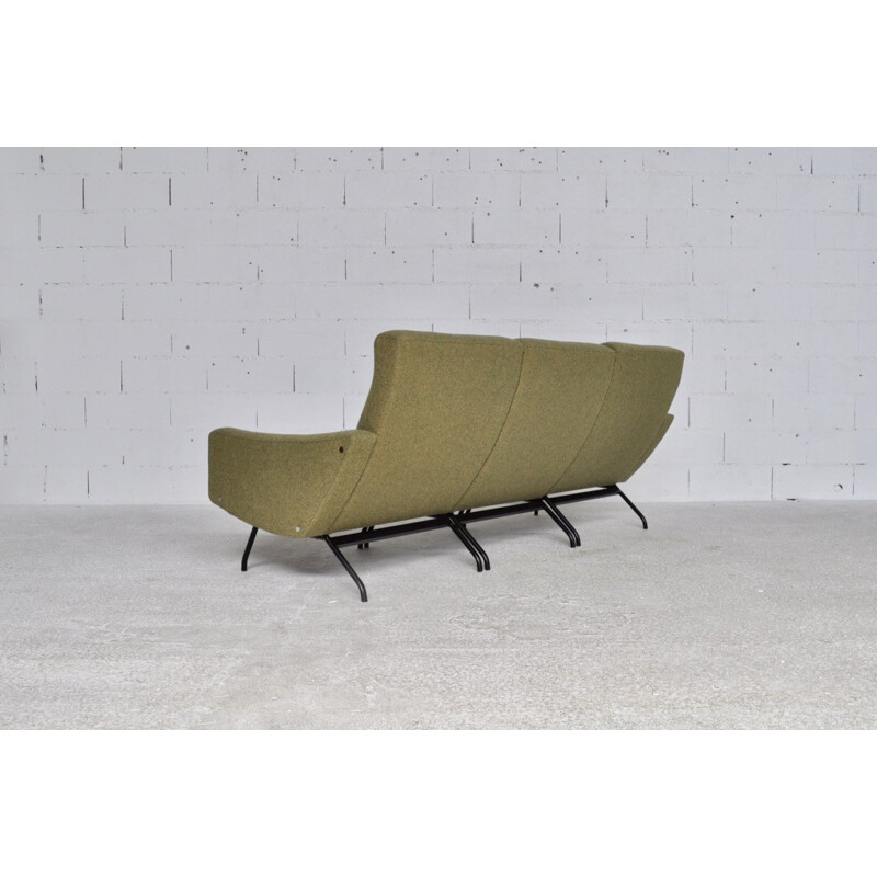 Canapé 3 places vert en laine et en métal par Hugues Steiner pour Steiner - 1950