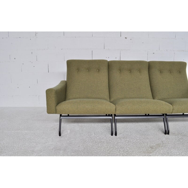 Canapé 3 places vert en laine et en métal par Hugues Steiner pour Steiner - 1950