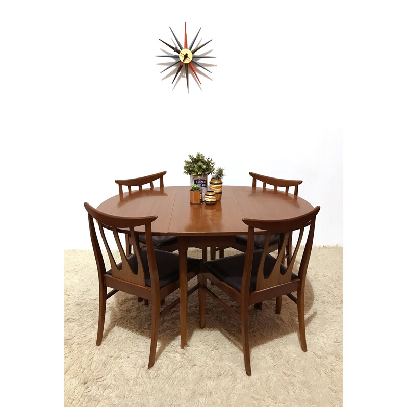 G plan dining set with table and 4 Brasilia chairs - 1960s