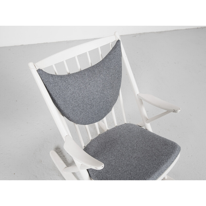 Vintage rocking chair in white lacquered wood by Frank Reenskaug for Bramin, Denmark 1960s