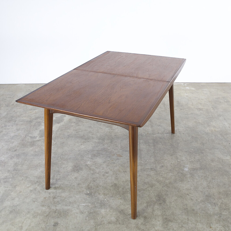 Louis van Teeffelen table à repas extensible pour WéBé - 1960