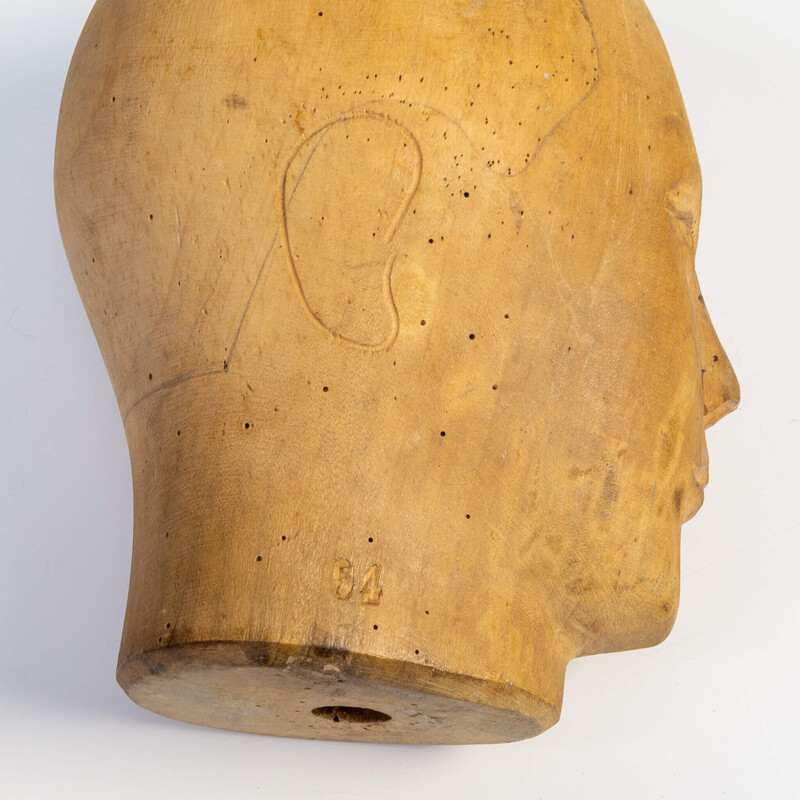 Escultura vintage "cabeza de sombrerero" en madera, Alemania años 1910-1930
