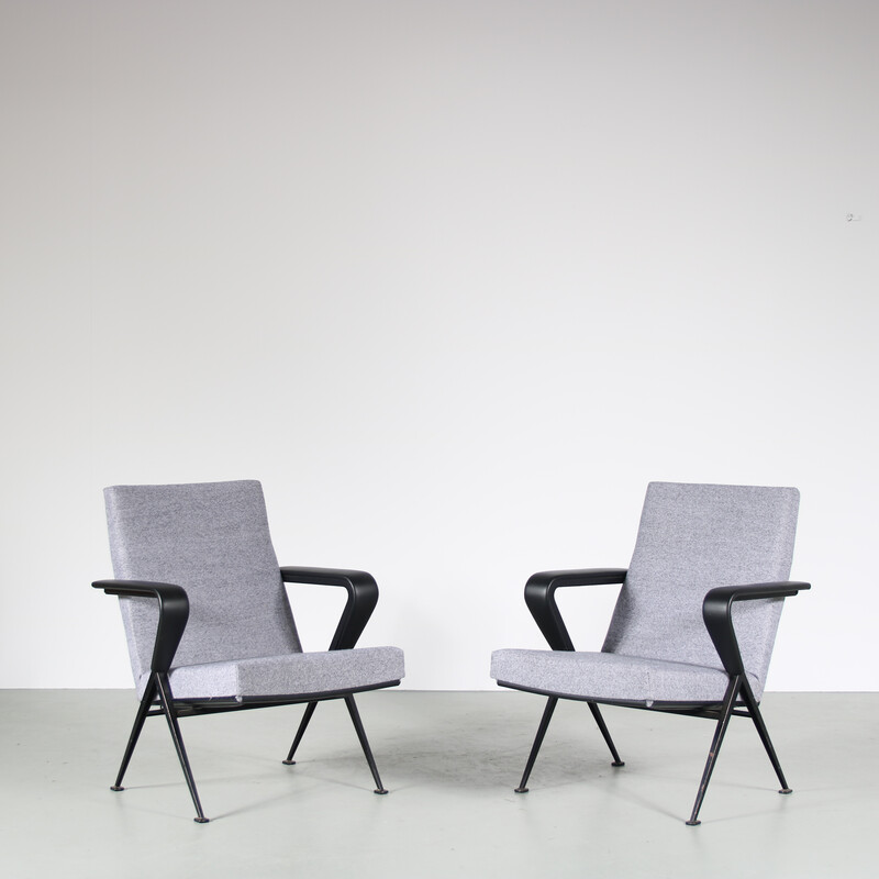 Pair of vintage "Repose" lounge chairs in metal and gray fabric by Friso Kramer for Ahrend de Cirkel, Netherlands 1960s