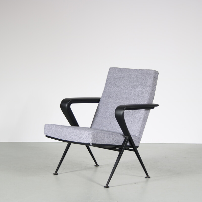Pair of vintage "Repose" lounge chairs in metal and gray fabric by Friso Kramer for Ahrend de Cirkel, Netherlands 1960s
