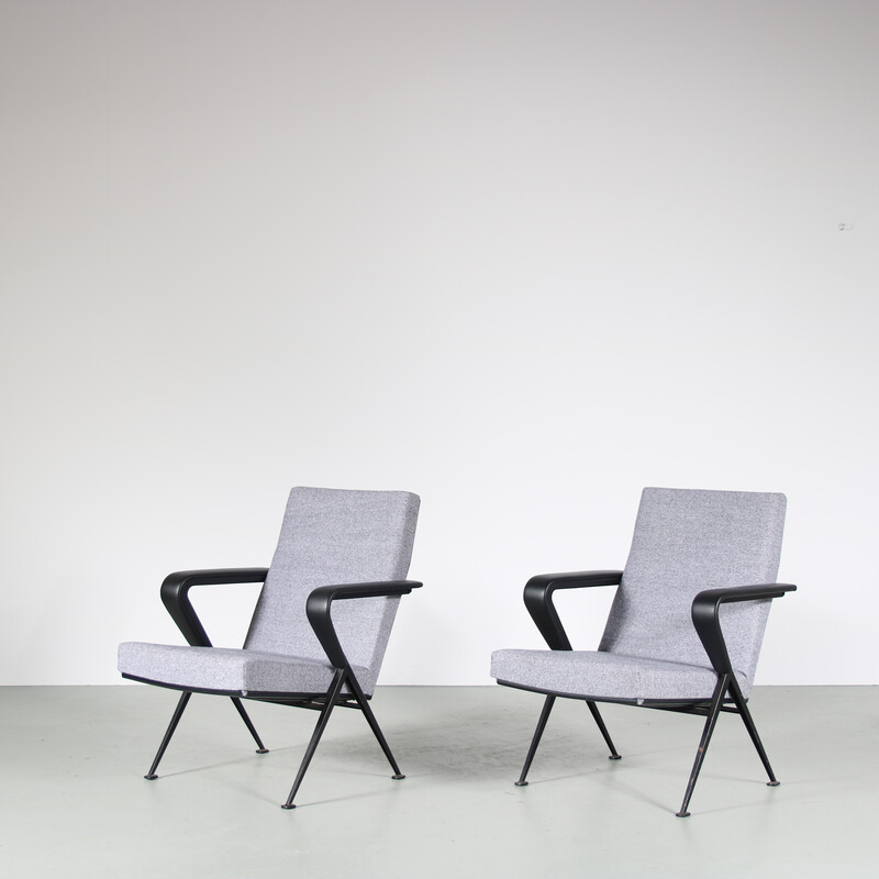 Pair of vintage "Repose" lounge chairs in metal and gray fabric by Friso Kramer for Ahrend de Cirkel, Netherlands 1960s