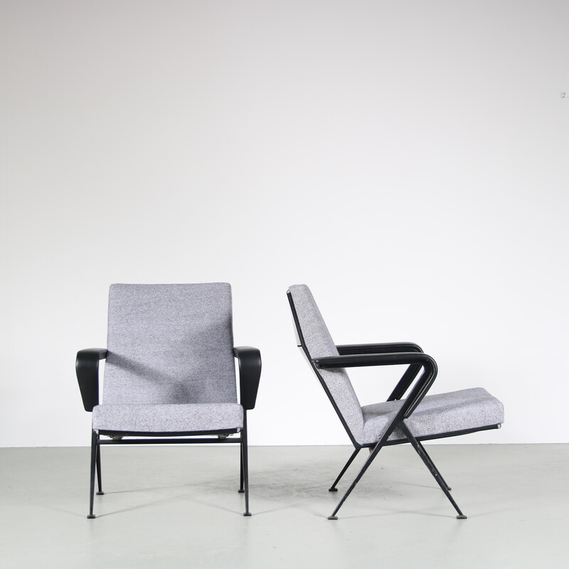 Paar vintage "Repose" lounge stoelen in metaal en grijze stof van Friso Kramer voor Ahrend de Cirkel, Nederland 1960