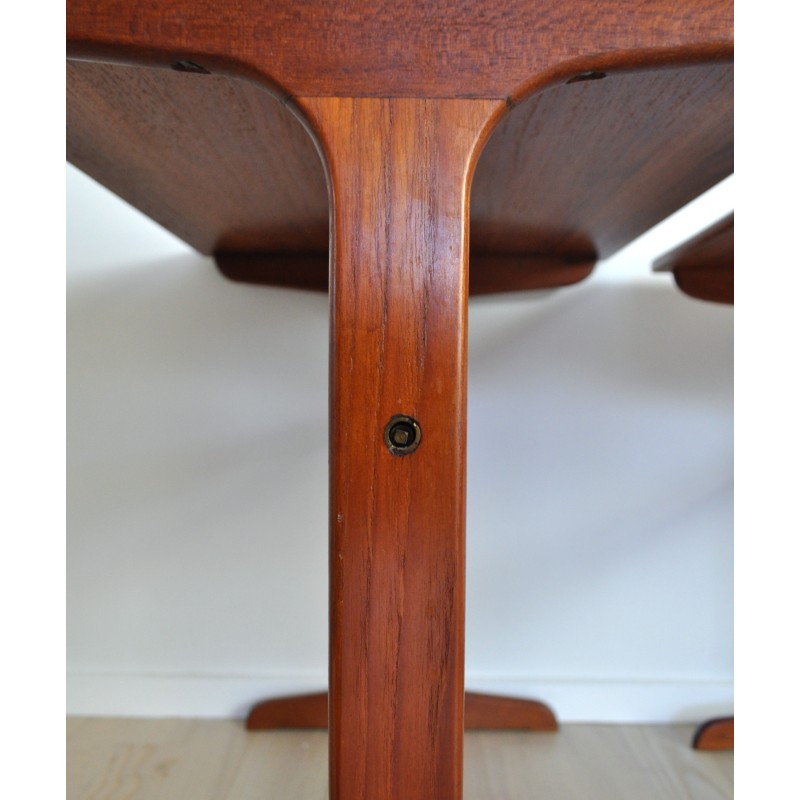 Vintage nesting tables in solid teak, Denmark 1960s