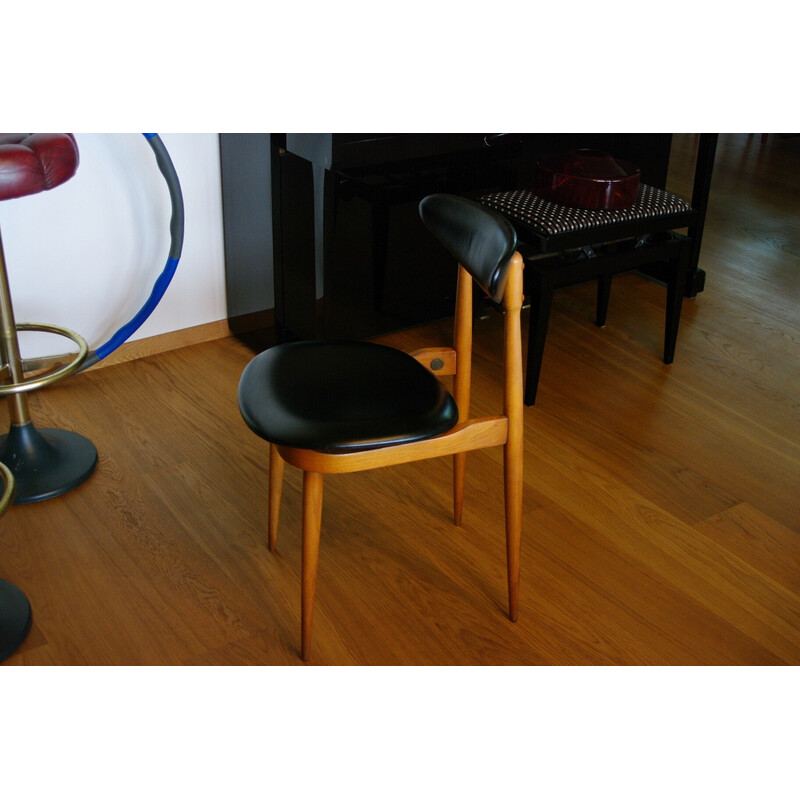 Vintage Unicorn chair in beech and leatherette by Pierre Guariche, 1960s