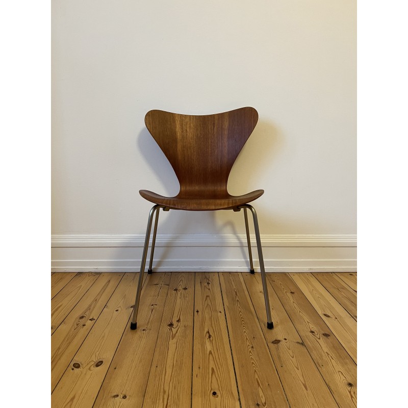 Vintage teak 7 chair by Arne Jacobsen for Fritz Hansen, Denmark 1955s