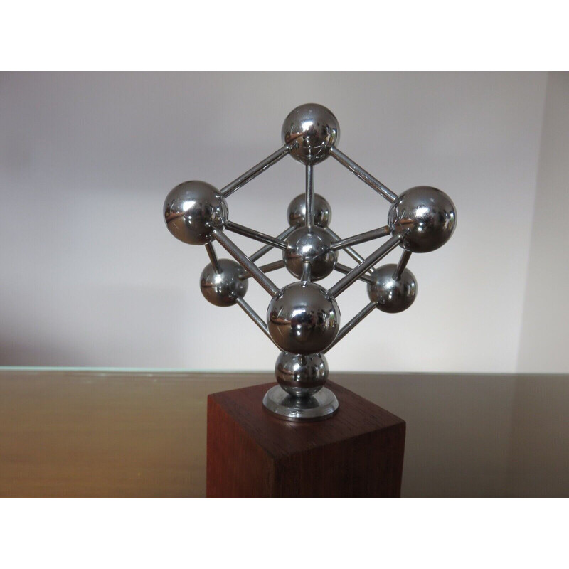Sculpture vintage atomium en metal chromé et teck, 1970