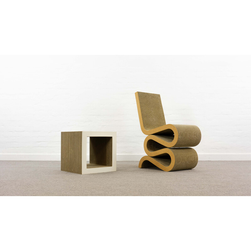 Vintage Wiggle chair "Easy Edges" with side table by Frank O. Gehry for Vitra, 1972